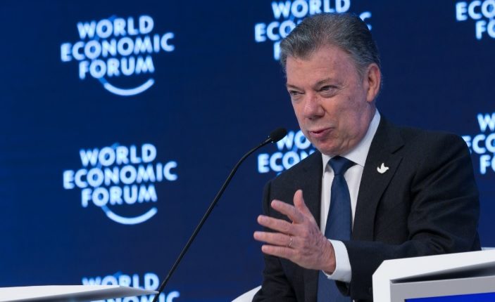 Juan Manuel Santos Davos Foto Benedikt von Loebell