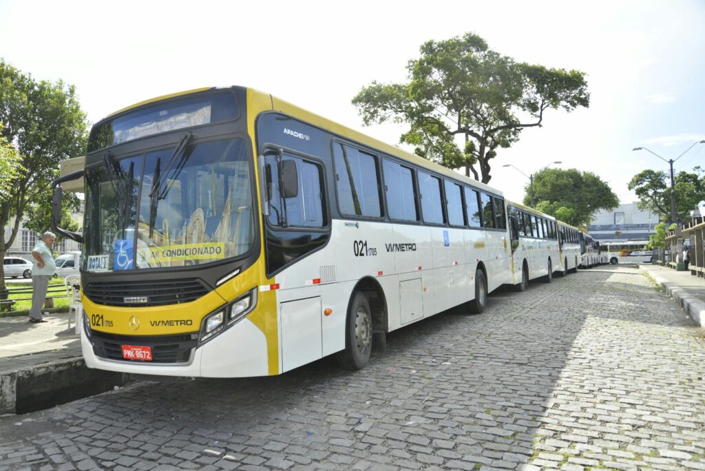 ONIBUS MET MVS