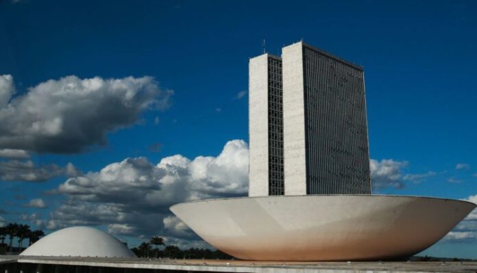 monumentos brasilia cupula plenario da camara dos deputados