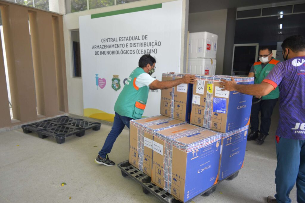 CHEGADA VACINA PFIZER LOTE  TM scaled
