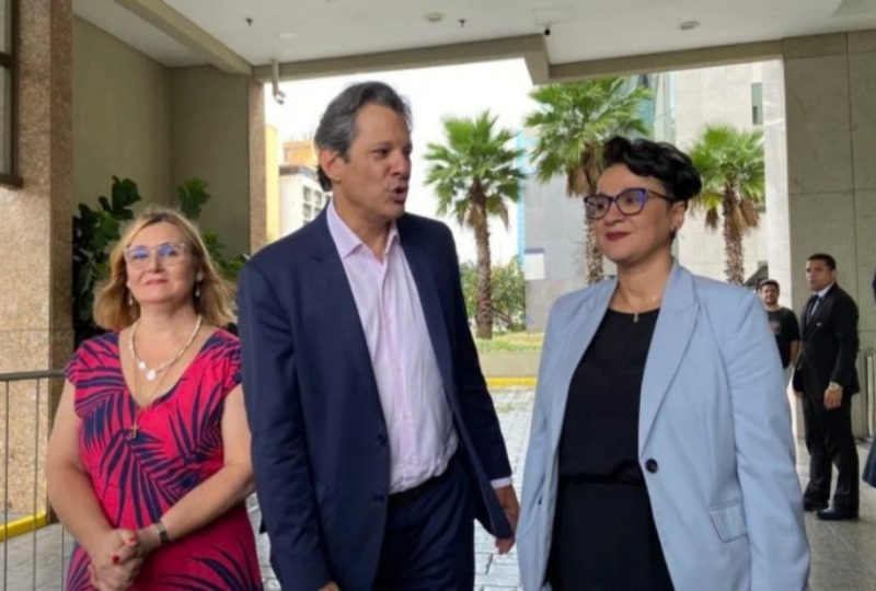 Haddad anuncia mulheres para presidir BB e Caixa