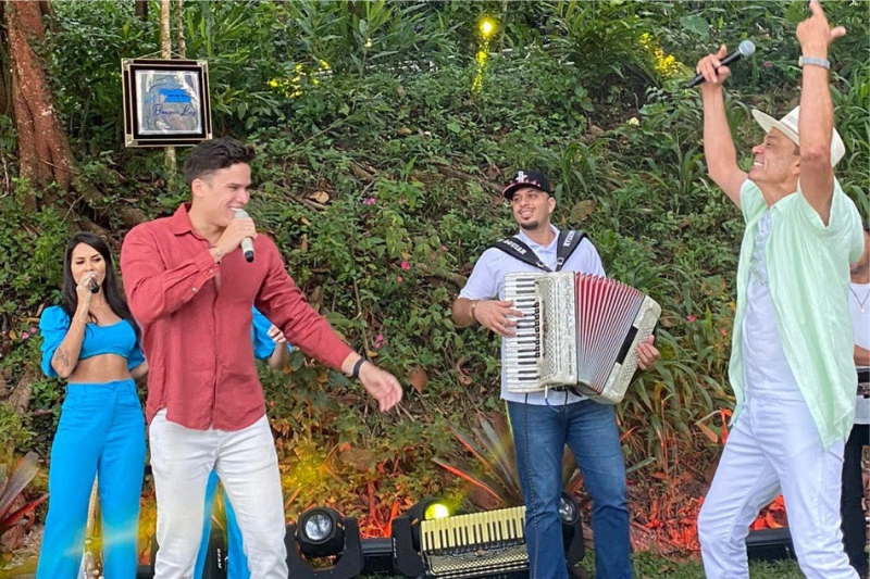 Em 2022, Marcos Lessa celebra seus 15 anos de carreira, com o show especial ’’15 anos de canção’’