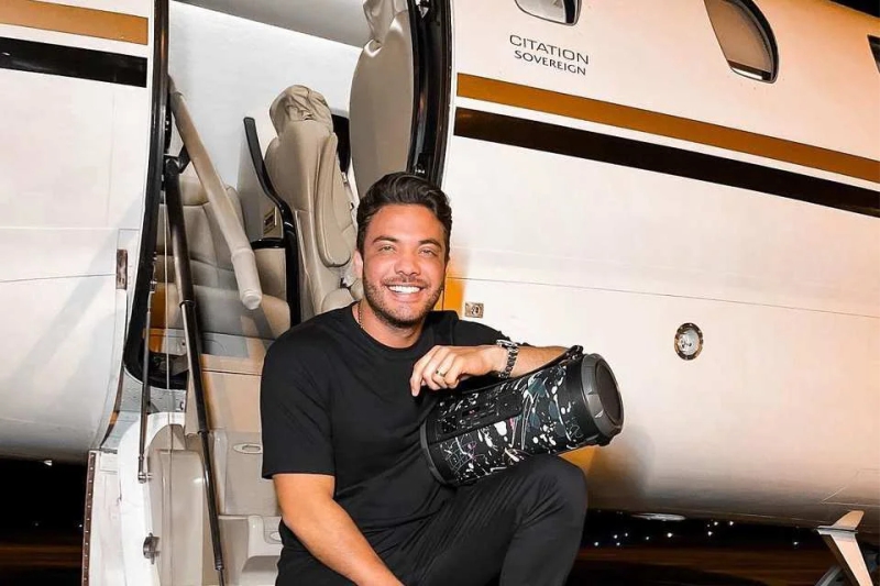 Wesley Safadão teve seu jatinho, avaliado em cerca de R$ 37 milhões, bloqueado pela Justiça.
