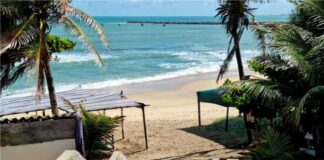 Praias de Iguape, Caponga e Canoa estão próprios para banho