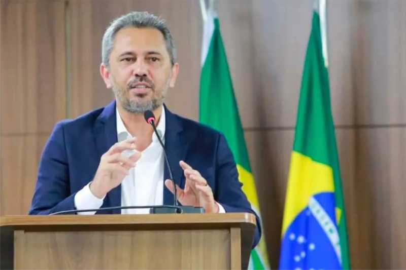Autoridades e entidades cearenses repudiam atos terroristas em Brasília