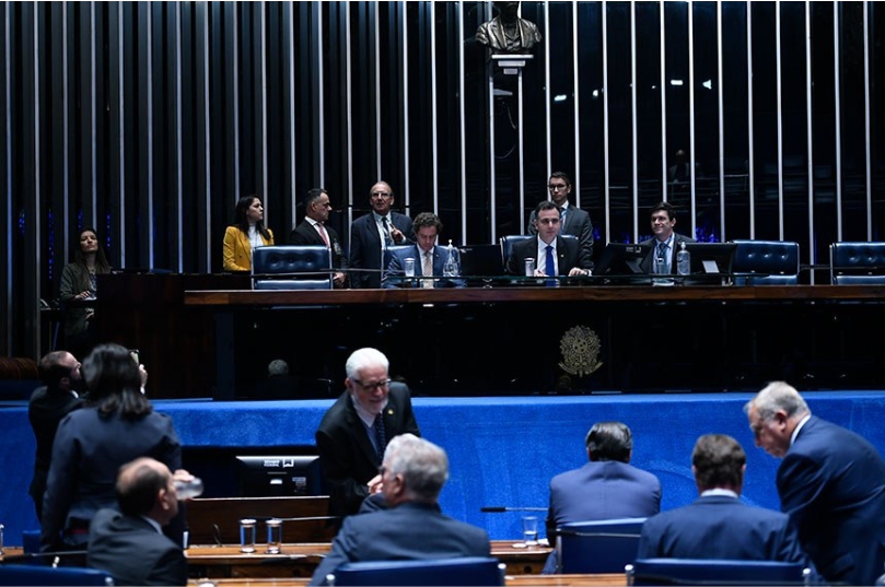 Intervenção federal na segurança pública do DF vai a promulgação