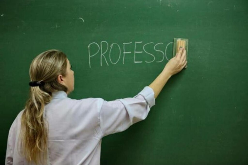 O Piso dos professores e o "tiro no pé" da CNM