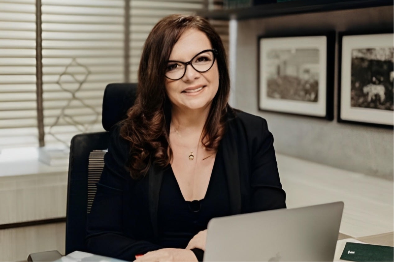 A advogada Joyceane Menezes é um dos três nomes escolhidos pelo TJCE
