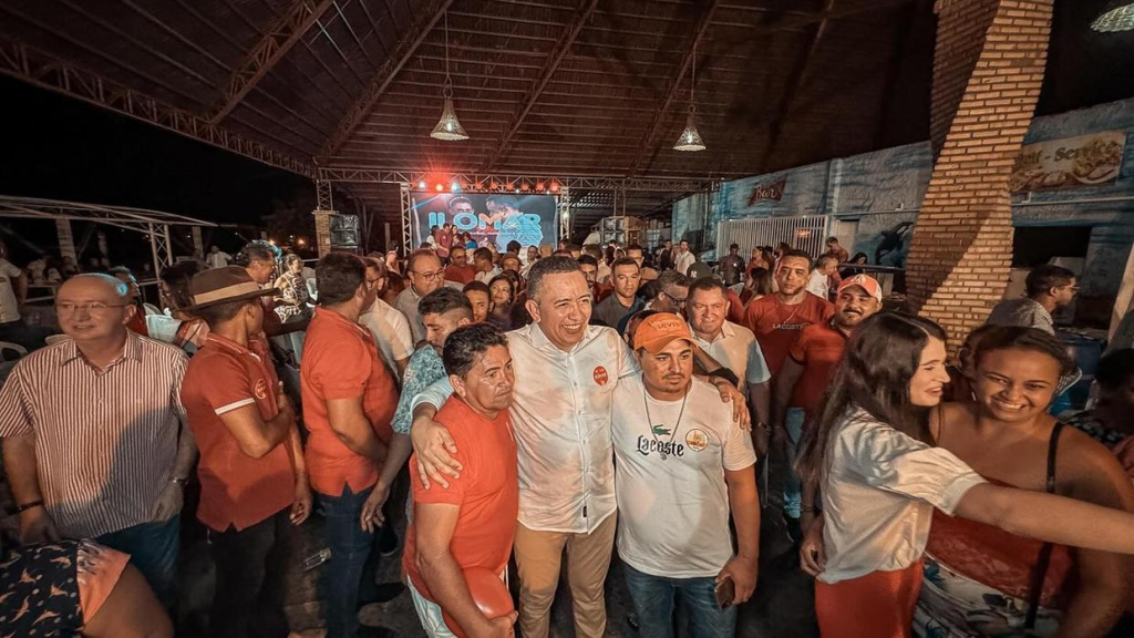 O vice-prefeito de Canindé, Ilomar Vasconcelos, lançou pré-candidatura a prefeito em fevereiro - Foto: Instagram/Ilomar Vasconcelos