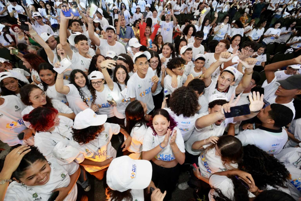 A poupança terá aportes mensais e outros incentivos para apoiar a permanência e a conclusão escolar de estudantes de baixa renda em todo o Brasil - Foto: Divulgação.