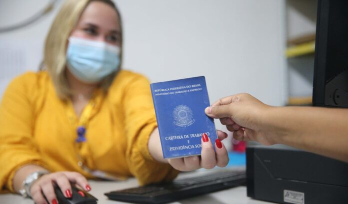 Já estão disponíveis 1.990 oportunidades de emprego em todo o Ceará - Foto:Divulgação.