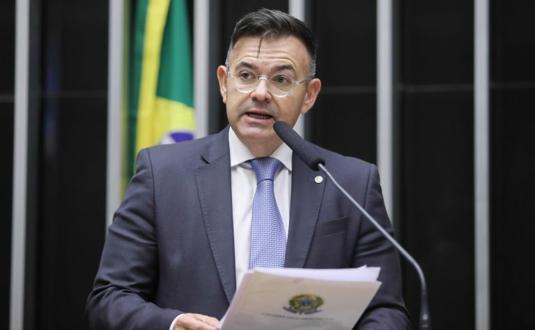 Paulino: há mais de 5 milhões de pessoas em área de seca extrema - Foto: Mario Agra / Câmara dos Deputados