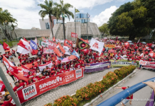 O ato também coincidiu com a greve geral da educação - Foto:Divulgação/Fetamce.
