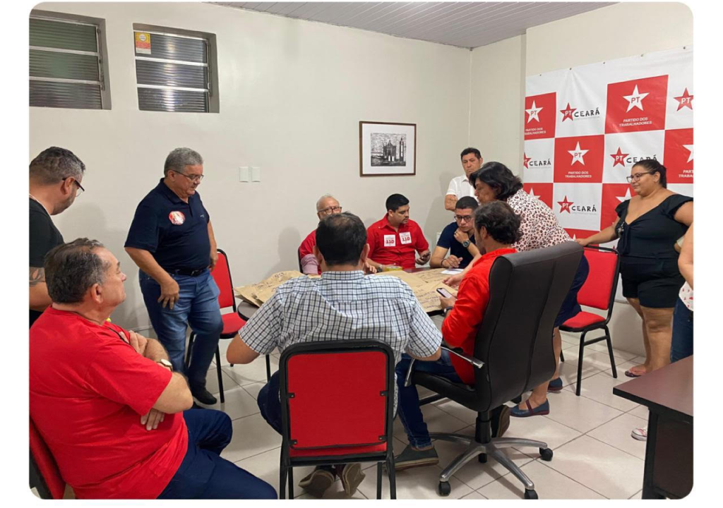 Evandro teve o apoio de quatro chapas que, somadas, conseguiram mais da metade dos delegados - Foto: Divulgação/PT