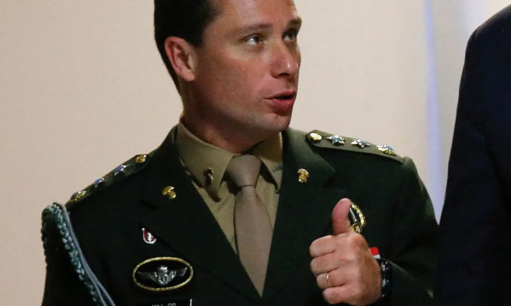 Ex-ajudante de ordens de Bolsonaro está preso desde março