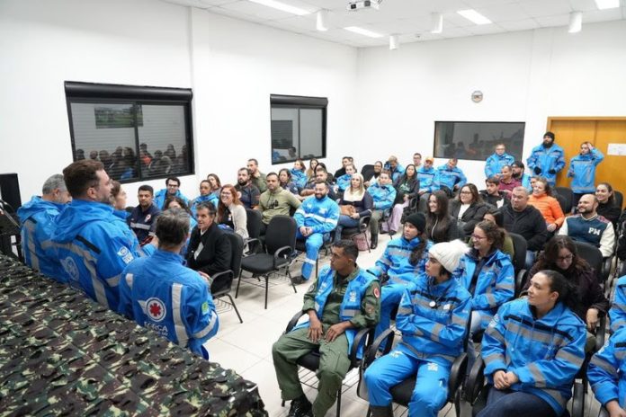 O total de profissionais chegará a mais de 200, permitindo que equipes volantes de saúde atuem em dez municípios prioritários- Foto: Equipe da Força Nacional de Saúde. Foto: Gabriel Galli/MS