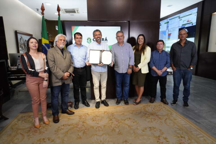 Também foi enviada mensagem para a Assembleia Legislativa para alteração de lei que irá auxiliar mais de 5 mil pequenos agricultores - Foto: Carlos Gibaja/Casa Civil.