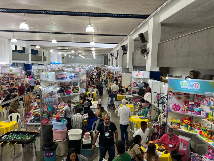 Centro de Eventos recebe maior feira regional de brinquedos; entrada é gratuita