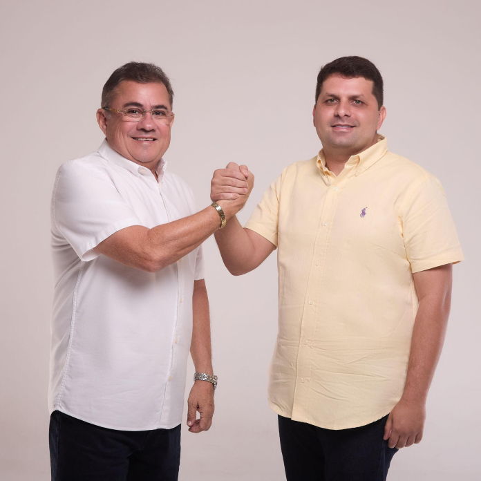 Pré-candidato à prefeitura e vice-prefeitura do município, com Webston Pinheiro e Thiago Bastos (PSB) - Fotos: Divulgação