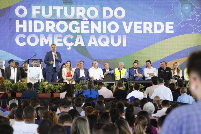 Trecho da ferrovia ligará Quixadá a Quixeramobim e receberá aporte de R$ 750 milhões - Foto: Divulgação