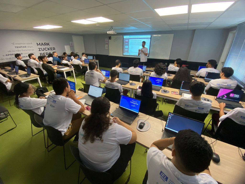 O curso é totalmente gratuito e visa suprir a crescente demanda por profissionais especializados na área de TI - Imagem: Reprodução.