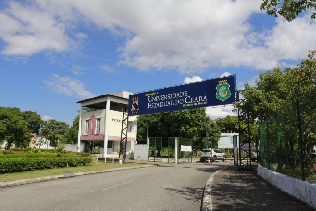 As inscrições devem ser realizadas exclusivamente pela internet, no site www.cev.uece.br- Imagem: Helene Santos