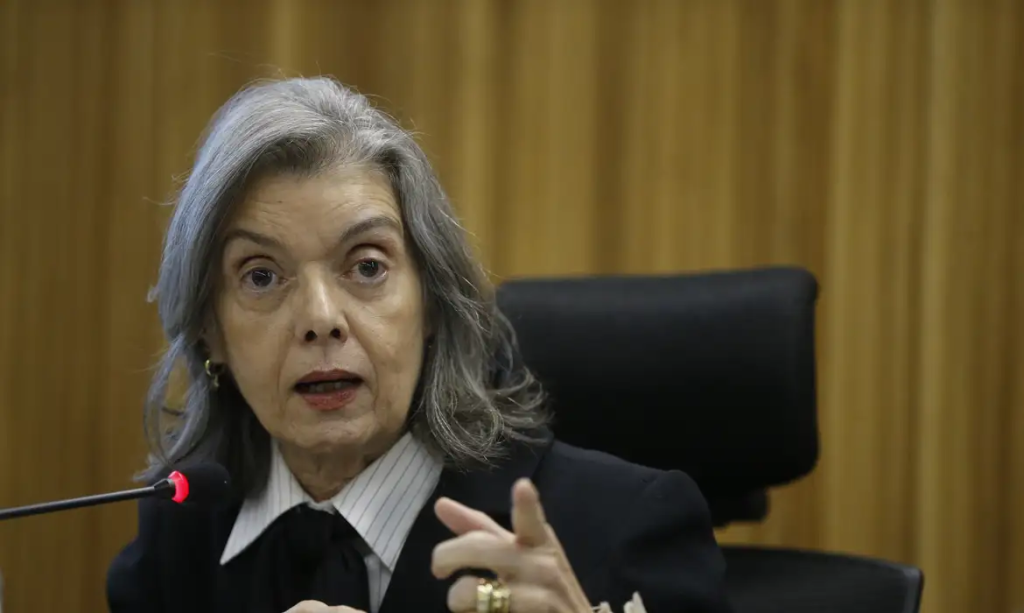 Presidente do TSE pede investigação e julgamento de ações sobre tema - Imagem: Fernando Frazão/Agência Brasil