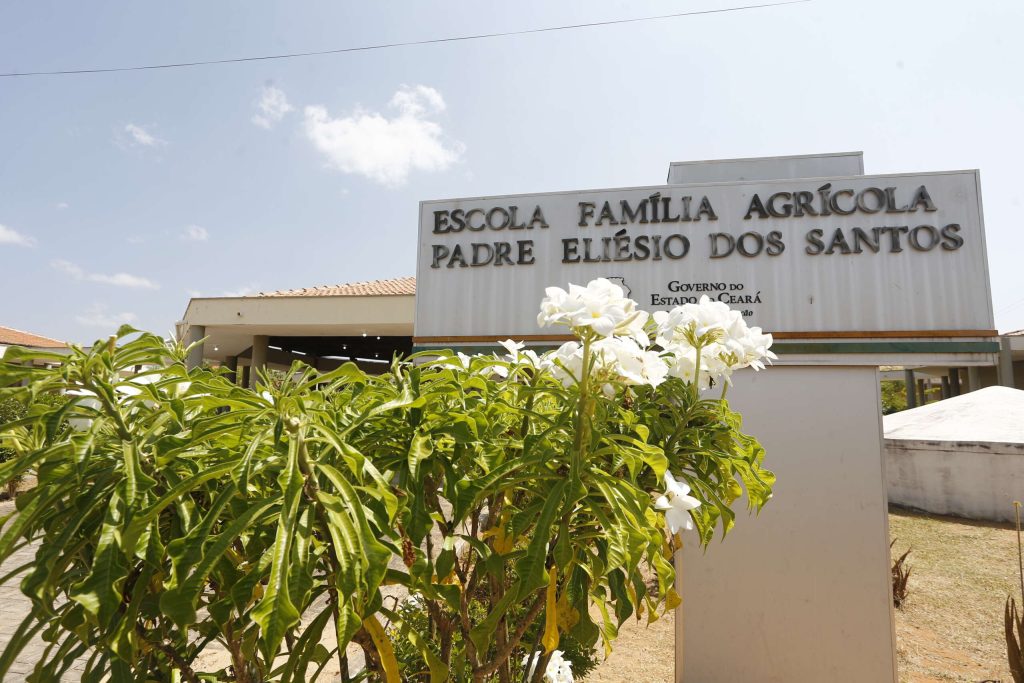 Escola Família Agrícola (EFA) Padre Eliésio dos Santos, em Ipueiras, integra a educação formal com o curso técnico de Agropecuária - Imagens: Tiago Stille/Casa Civil - F