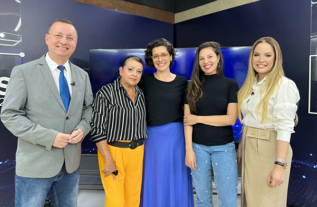 As Cunhãs é formado pelas jornalistas Inês Aparecida, Hébely Rebouças e Kamila Fernandes - Imagens - Reprodução.