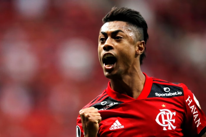 Um dos alvos da operação é o jogador do Flamengo Bruno Henrique - Imagem: Reprodução