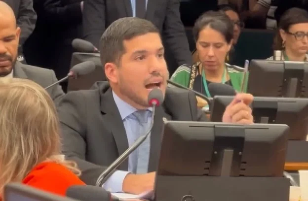André Fernandes é deputado federal pelo PL do Ceará