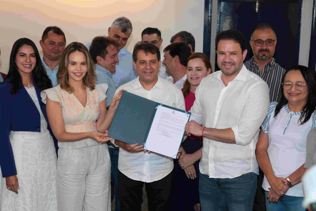 O prefeito Evandro Leitão (PT) pediu à Câmara a celeridade na tramitação da matéria - Imagem: Luciano Melo