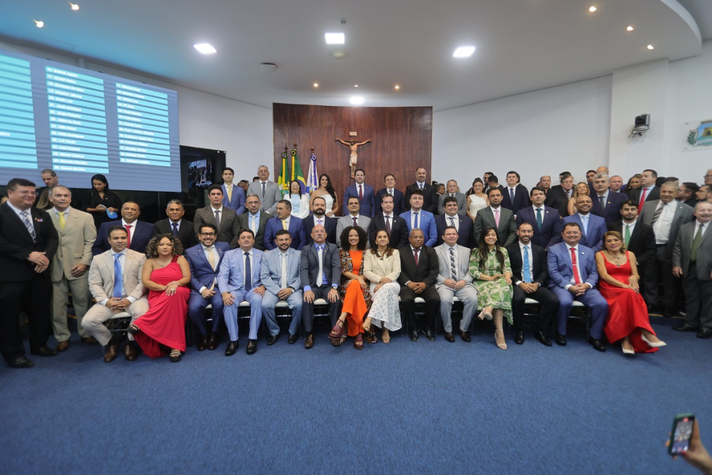 Entre os vereadores tem os que retornaram e estreantes - Imagem: Zerosa Filho