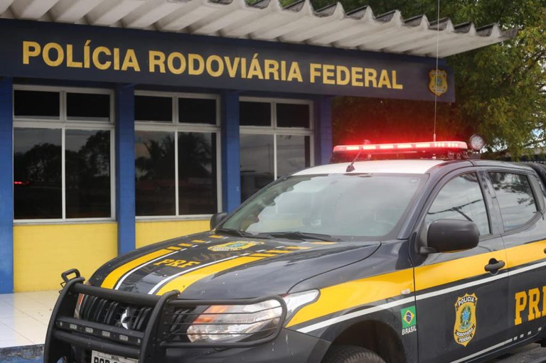 O homem apresentou carteira de identidade falsa- Imagem: Reprodução/PRF.