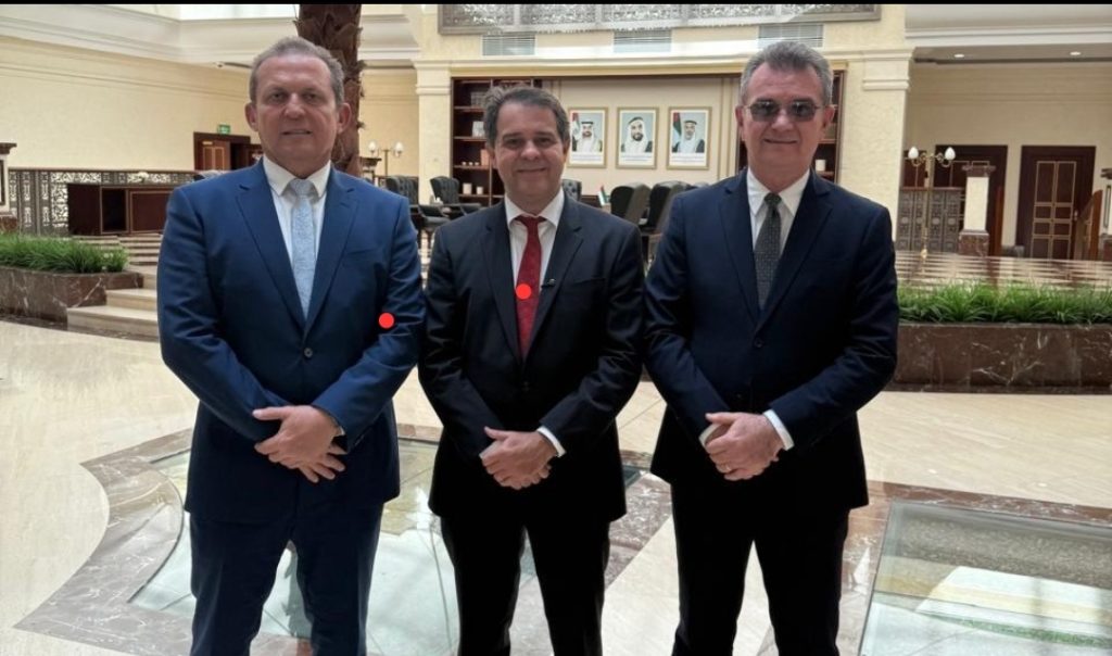 Liderada pelo prefeito Evandro, a comitiva da Prefeitura de Fortaleza cumpriu agenda de reuniões nos Emirados Árabes Unidos - Imagem: Reprodução/PMF.