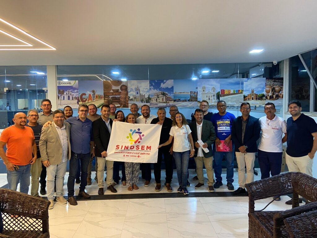 O projeto reajuste em 6,5% os salários dos professores e técnicos em secretariado escolar e em 5,5% dos demais servidores públicos municipais - Imagem: Reprodução/SINDSEM.