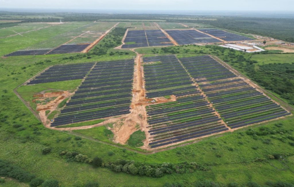 O parque solar contará com um total de 388.800 módulos fotovoltaicos e terá capacidade instalada de 247 MWp - Foto: Divulgação.