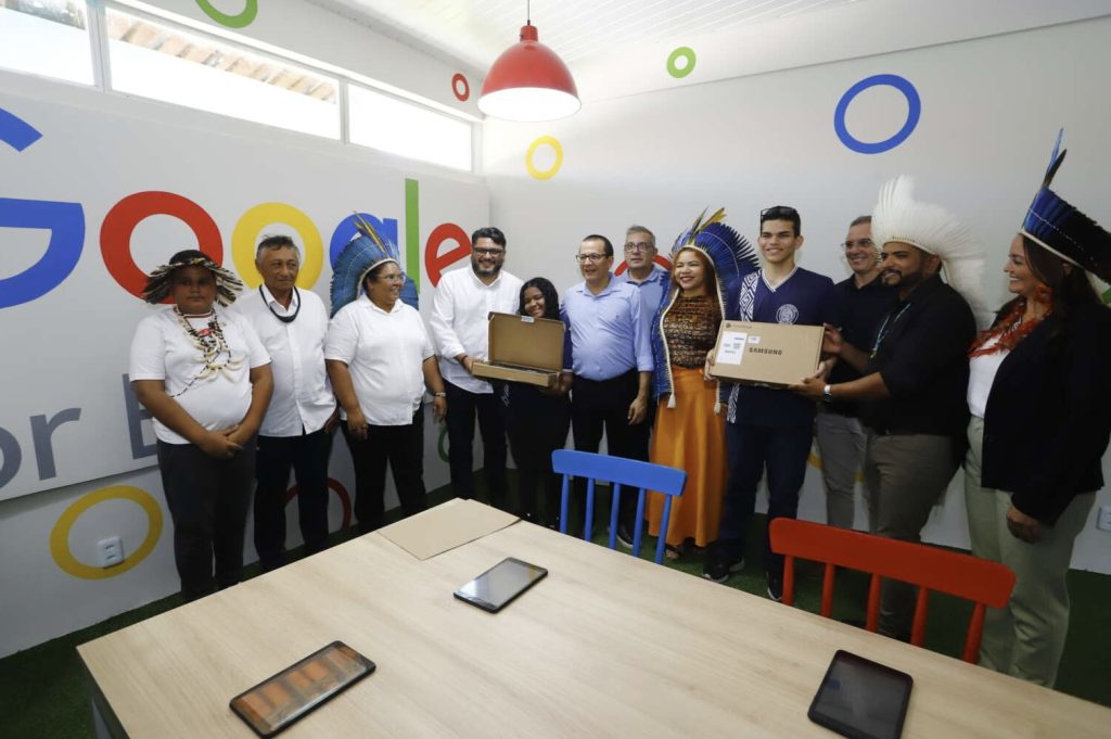 Até o momento, foram inauguradas 12 Salas Google no estado - Foto: Helene Santos/Casa Civil