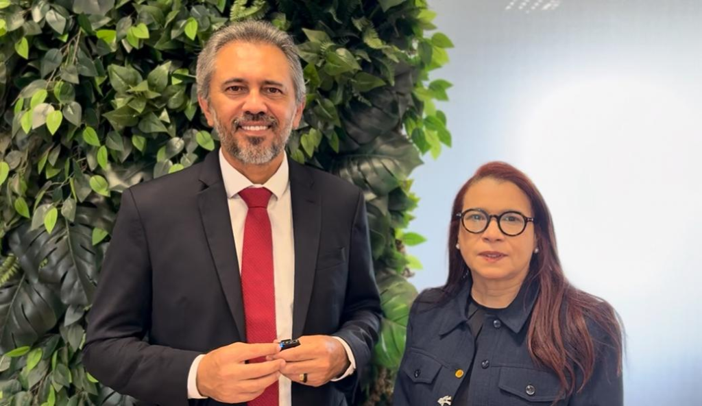Desde 2023, já foram convocados mais de 3 mil profissionais da saúde pública cearense - Foto: Camila Carvalho/Casa Civil