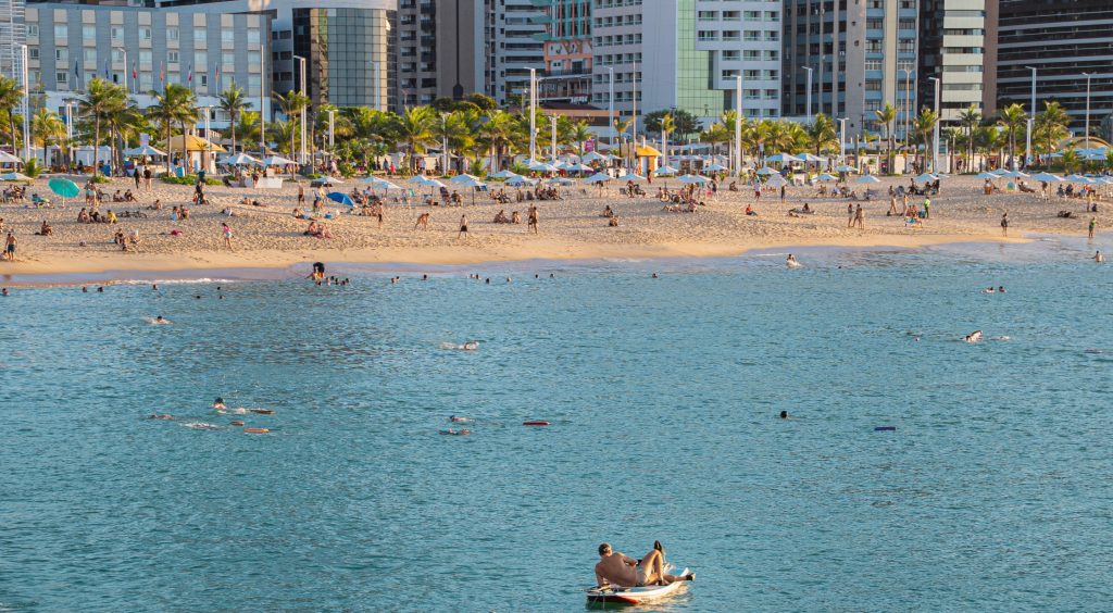 Fortaleza tem conquistado cada vez mais espaço nas preferências dos viajantes, especialmente em períodos de alta demanda - Foto: João Crisósthomo.