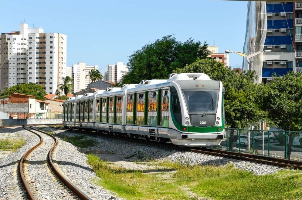 Na capital cearense, indicador que mensura o percentual da população que reside no raio de até 1 km de estações de sistemas de transporte público passaria de 16,3% para 45,4% - Foto: Foto: Romário Pinheiro/Metrofor