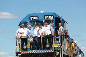Lula percorreu trecho da ferrovia e reiterou o compromisso de garantir recursos para conclusão da obra. Foto: Ângelo Miguel/MEC