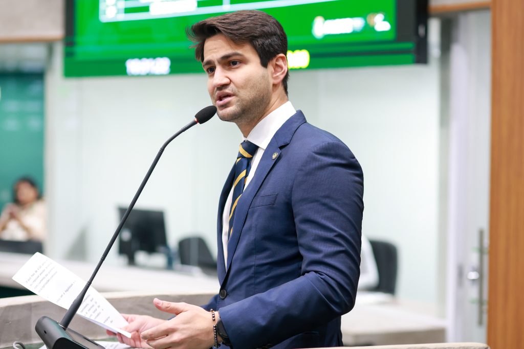 Legenda: Iniciativa busca inserir o empreendedorismo na rede de ensino e estimular a inovação entre jovens cearenses - Foto: Junior Pio.