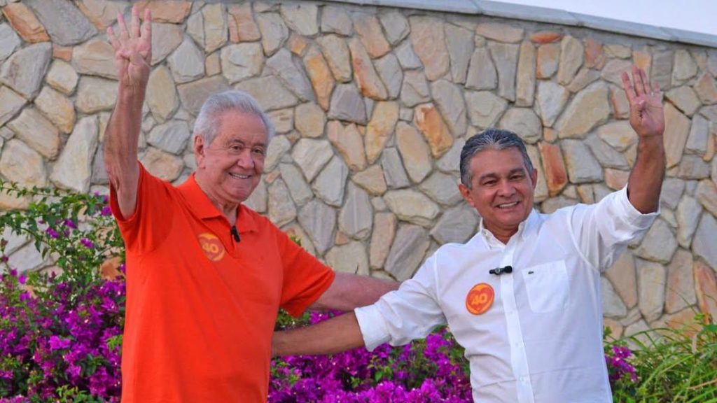 Legenda: Prefeito Moesio Loiola e vice Solano Feitosa - Foto: Reprodução/Rede social
