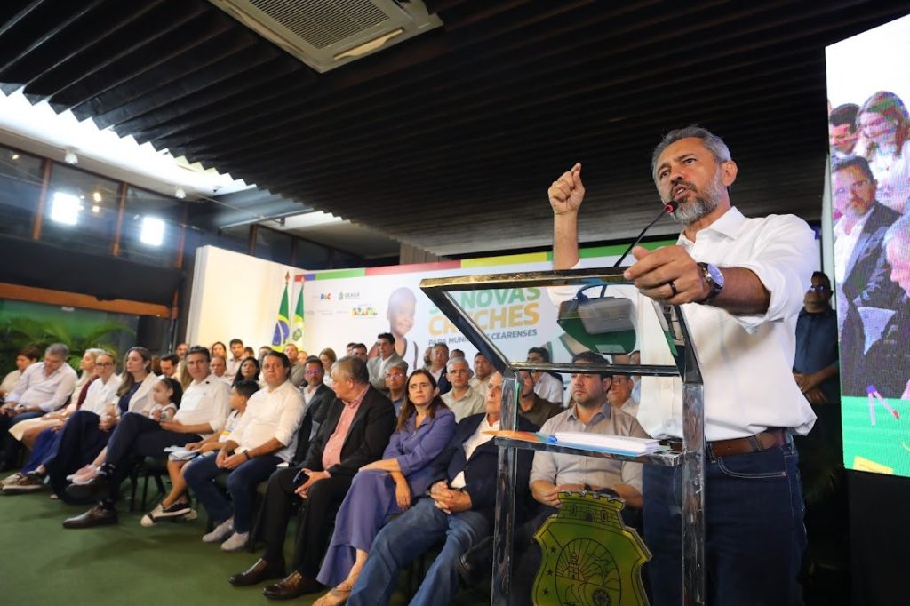 Legenda: Governador Elmano de Freitas - Fotos: Carlos Gibaja e Hiane Braun - Casa Civil