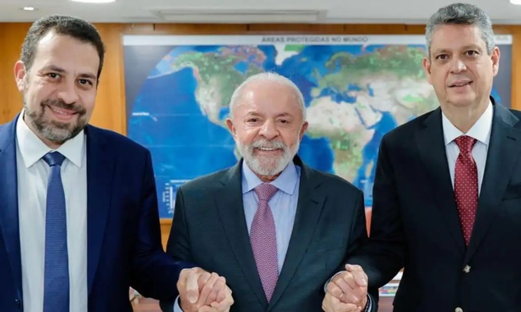Legenda: Planalto anuncia troca após reunião com o presidente Lula - Foto: Ricardo Stuckert/PR.
