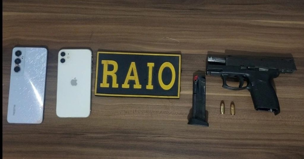 Legenda: A polícia encontrou um bomba explosiva artesanal- Foto: Divulgação/PMCE.