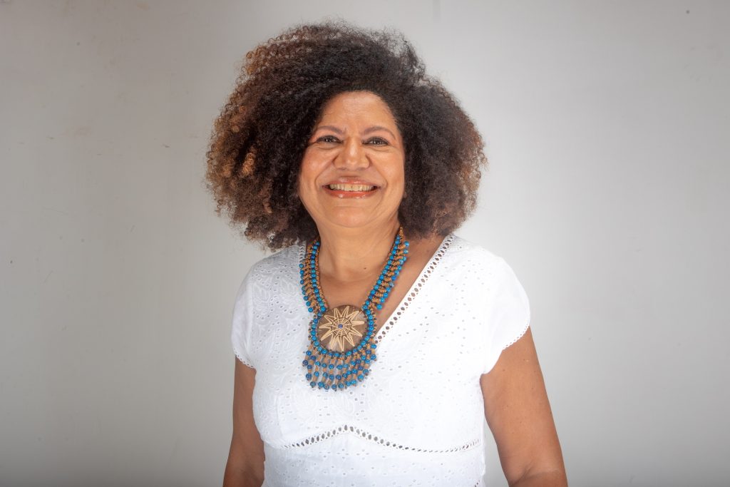 Legenda: Durante o Mês da Consciência Negra, Professora Zuleide se torna a primeira parlamentar a ocupar um mandato com foco na causa racial - Foto: Nívia Uchôa