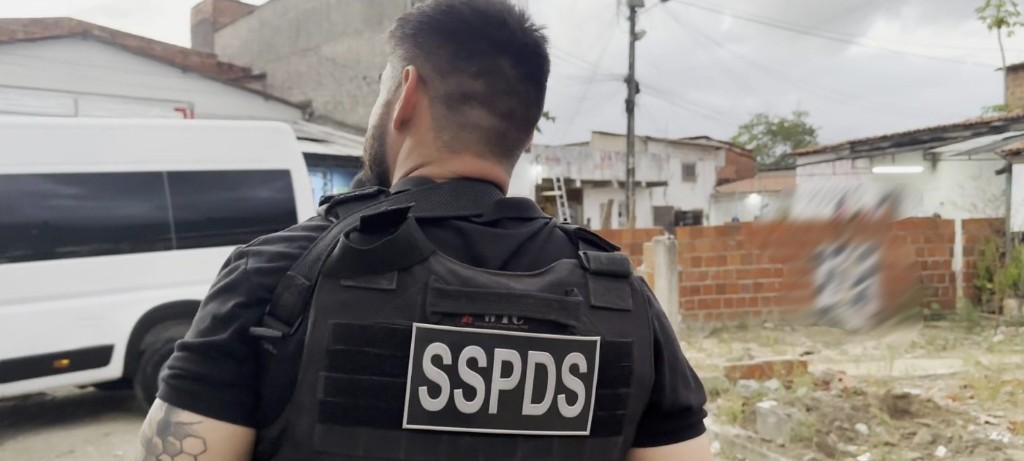 Legenda: A prisão do indivíduo ocorreu horas após o crime no município de Massapê - Foto: Divulgação/SSPDS.