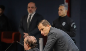 Legenda: Militar deverá cumprir recolhimento domiciliar entre as 20h e às 6h - Foto: Valter Campanato/Agência Brasil